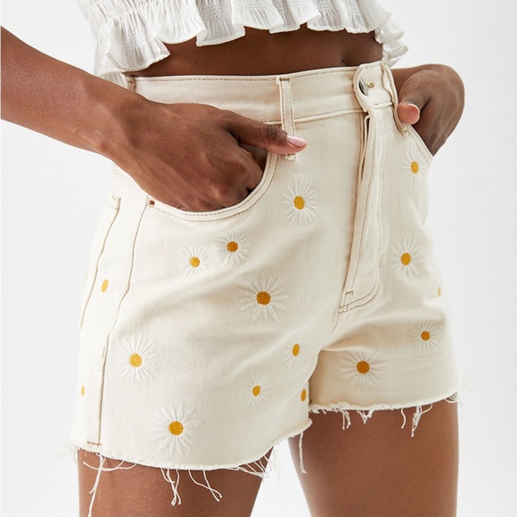 PacSun Pants - PacSun sunflower Jean shorts never worn